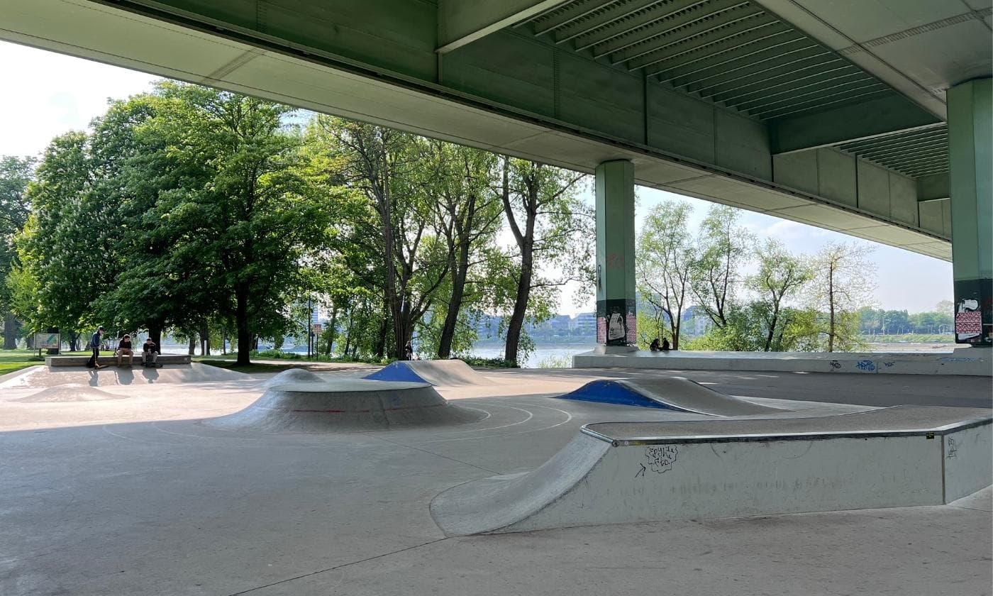 Skatepark unter der Zoobrücke – Köln-Mülheim